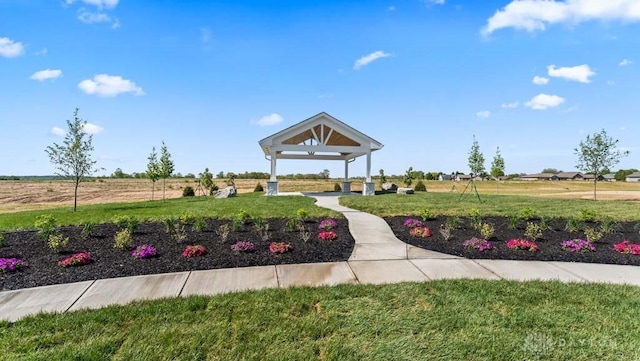511 Hollywood Blvd, Xenia, OH 45385 - view of property's community featuring a gazebo and a lawn