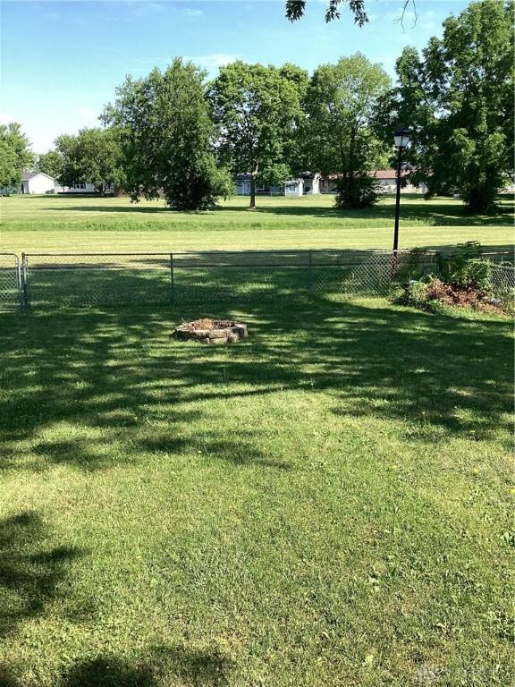 150 Lexington Farm Rd, Englewood, OH 45322 - view of yard