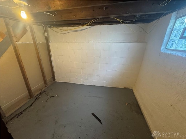 2627 Wayland Ave, Dayton, OH 45420 - view of below grade area