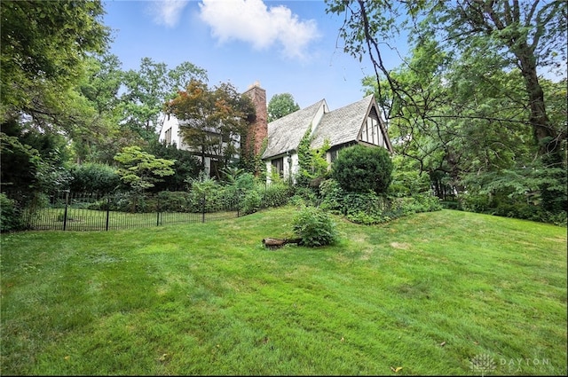 715 E Schantz Ave, Oakwood, OH 45419 - view of yard