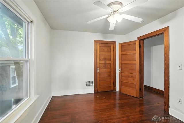 38-40 Greenwood Ave, Dayton, OH 45410 - empty room featuring wood finished floors and a ceiling fan