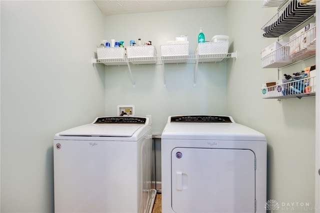2937 E Ambrosia Ln, Xenia, OH 45385 - laundry room with washer and dryer