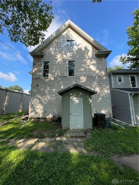 419 Baltimore St, Middletown, OH 45044 - back of property featuring a shed