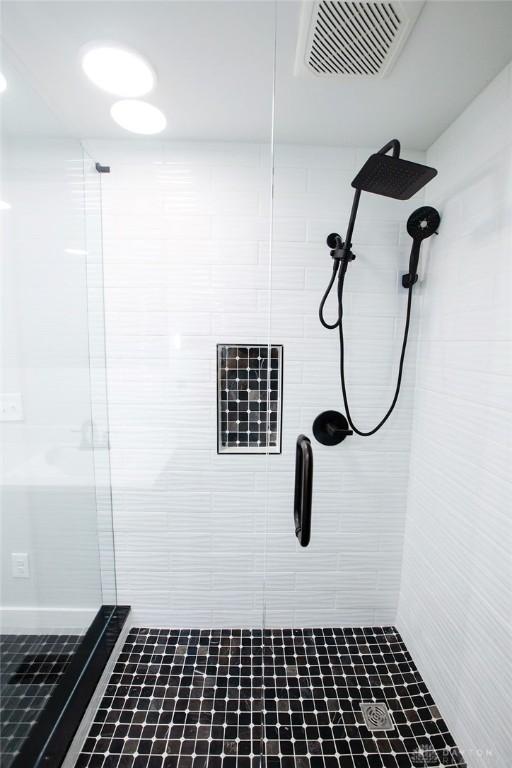 1151 Brookview Ave, Dayton, OH 45409 - bathroom featuring a stall shower