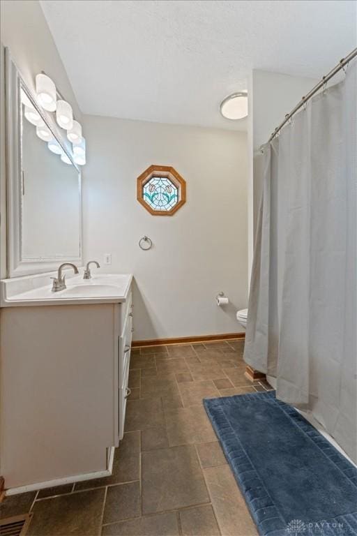 10370 Old 3c Hwy, Clarksville, OH 45113 - full bath with vanity and a shower with curtain
