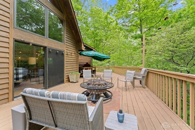10370 Old 3c Hwy, Clarksville, OH 45113 - wooden deck featuring an outdoor fire pit