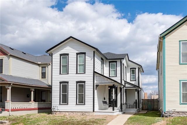 130 Mound St, Dayton, OH 45402 - view of front facade with a porch