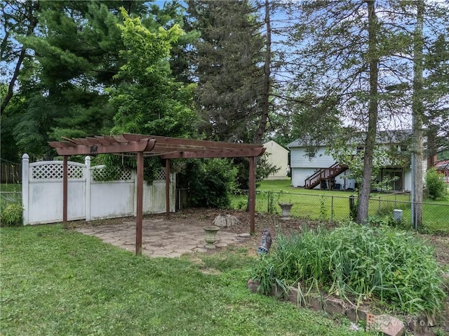 670 Saxony Dr, Xenia, OH 45385 - view of yard featuring a pergola