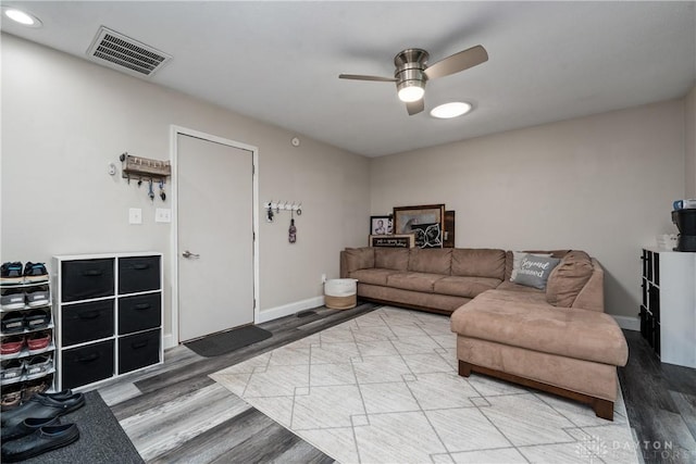 670 Saxony Dr, Xenia, OH 45385 - living room featuring ceiling fan, wood finished floors, and recessed lighting