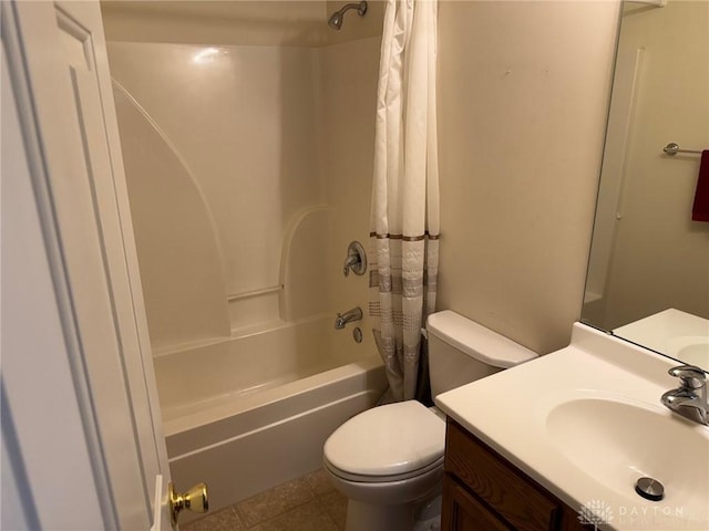 3509 Brian Ct, Middletown, OH 45044 - full bathroom with shower / tub combo with curtain, vanity, and tile patterned flooring