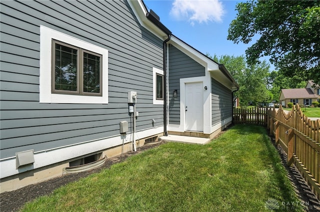 95 Sycamore Creek Dr, Springboro, OH 45066 - view of side of home featuring a fenced backyard