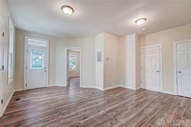 233 Alton Ave, Dayton, OH 45404 - entryway featuring wood finished floors and baseboards