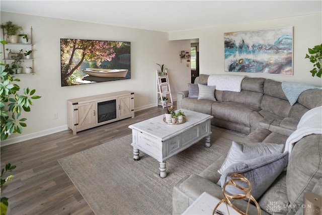 1464 New Way Dr, Beavercreek, OH 45434 - living area featuring dark wood-style floors and baseboards