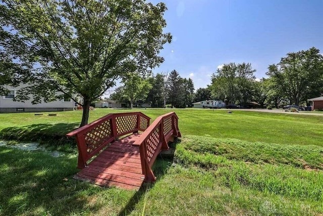 402 Green Acres Dr, Springfield, OH 45504 - photo 4