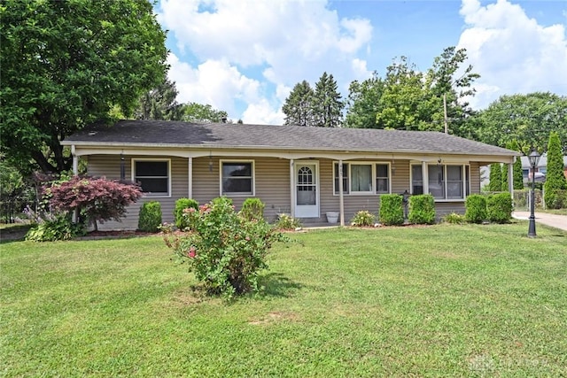 405 Parsons Ct, Englewood, OH 45322 - single story home with a front lawn
