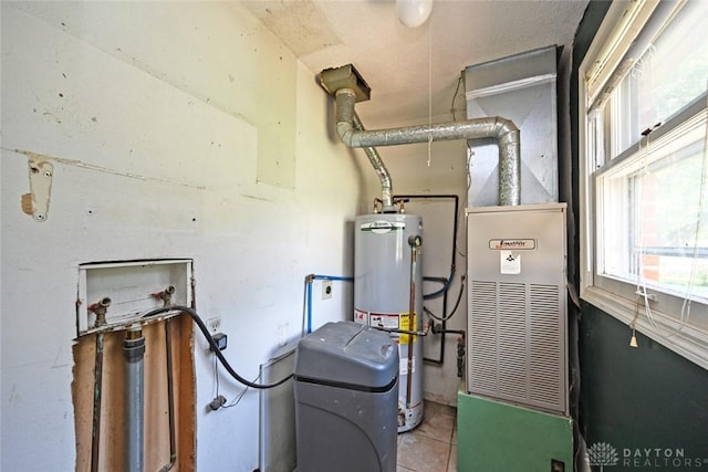 405 Parsons Ct, Englewood, OH 45322 - utility room featuring water heater