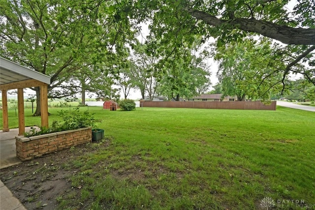 6383 Todhunter Rd, Middletown, OH 45044 - view of yard with a storage unit