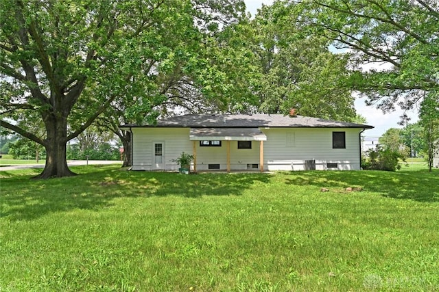 6383 Todhunter Rd, Middletown, OH 45044 - rear view of house featuring a yard