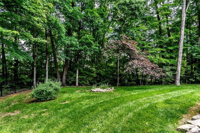 1556 Sycamore Ridge Dr, Hamilton Twp, OH 45039 - photo 59
