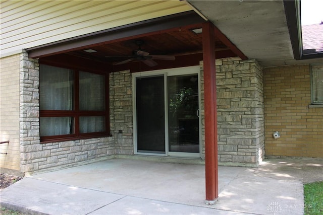 4912 Powell Rd, Huber Heights, OH 45424 - view of patio with ceiling fan