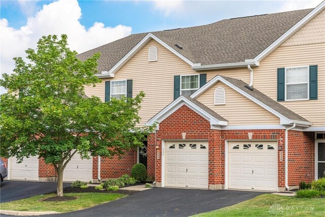 4340 Straight Arrow Rd, Beavercreek, OH 45430 - photo 1