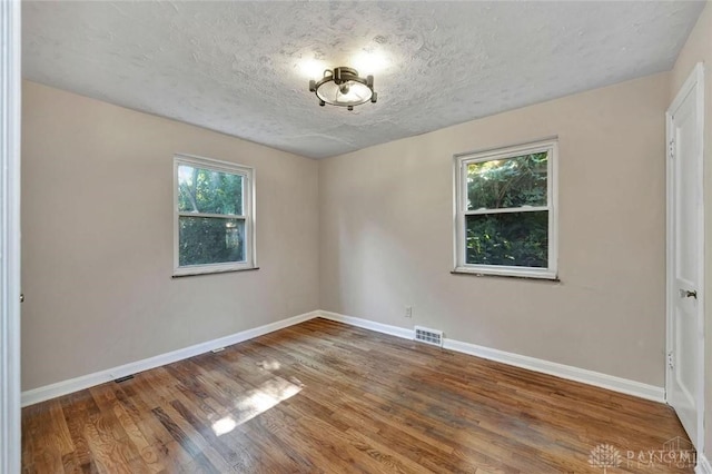 7866 Stillwell Rd, Cincinnati, OH 45237 - photo 9