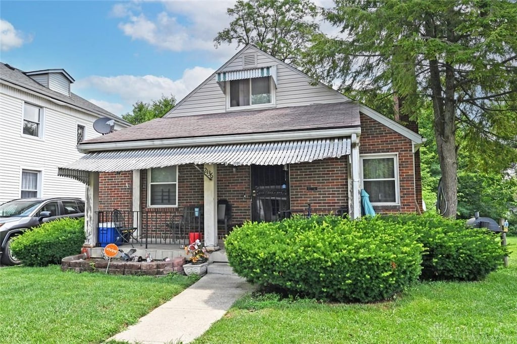 2136 Ravenwood Ave, Dayton, OH 45406 - photo 1