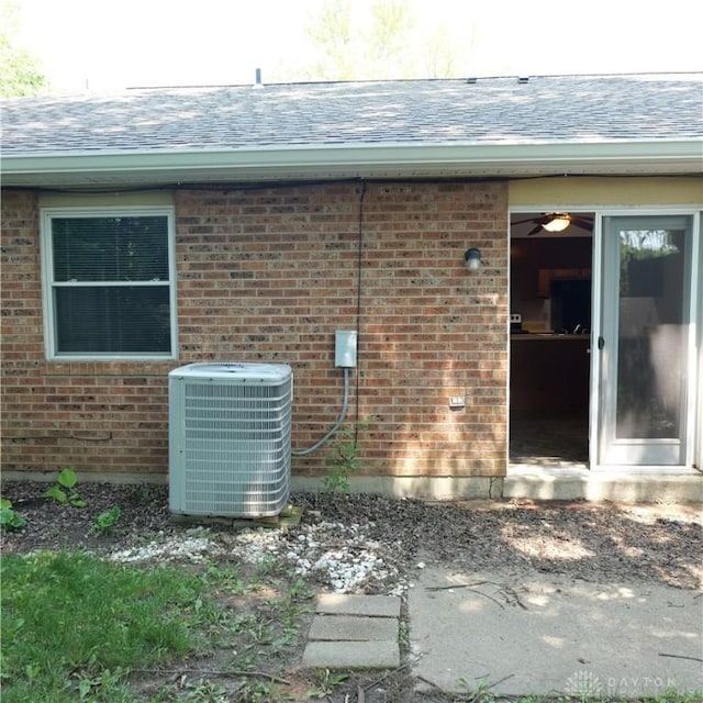 9860 Mandel Dr, Centerville, OH 45458 - photo 26