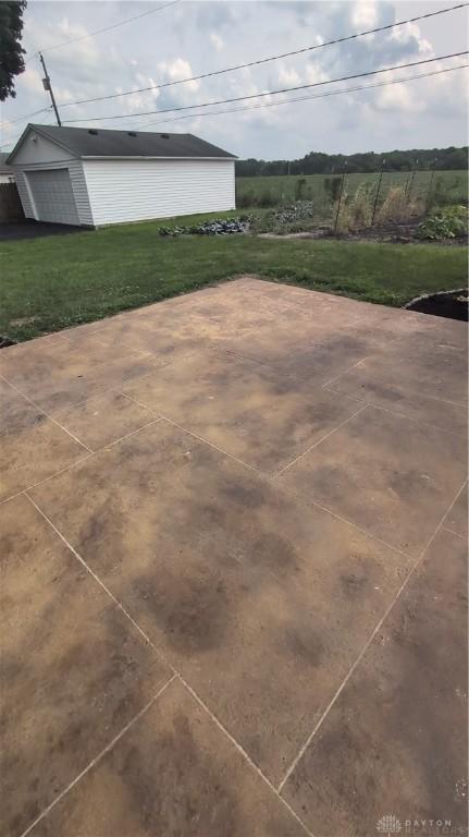 6729 Sterling Dr, Enon Vlg, OH 45323 - photo 22
