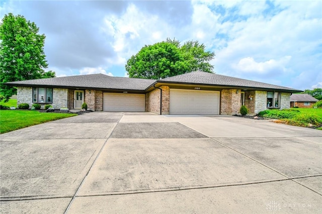 1480 Cross Creek Cir, Dayton, OH 45429 - photo 1