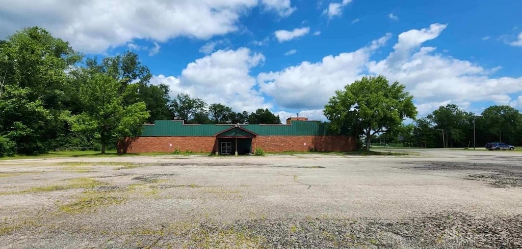 7415 Pleasant Plain Rd, Clayton, OH 45315 - photo 1