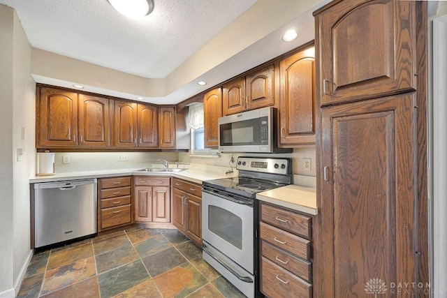 930 Golfview Dr, Hamilton, OH 45013 - photo 14
