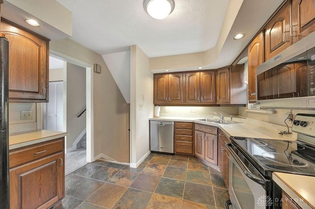 930 Golfview Dr, Hamilton, OH 45013 - photo 15