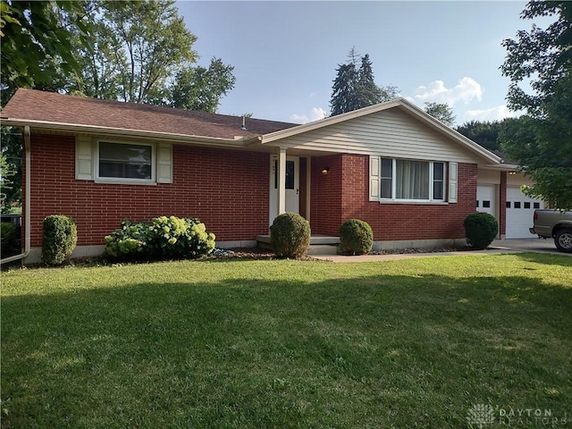 5425 David Dr, Tipp City, OH 45371 - photo 1