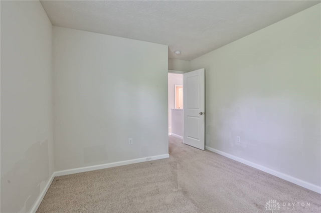 5865 Woodcreek Dr, Middletown, OH 45042 - photo 29