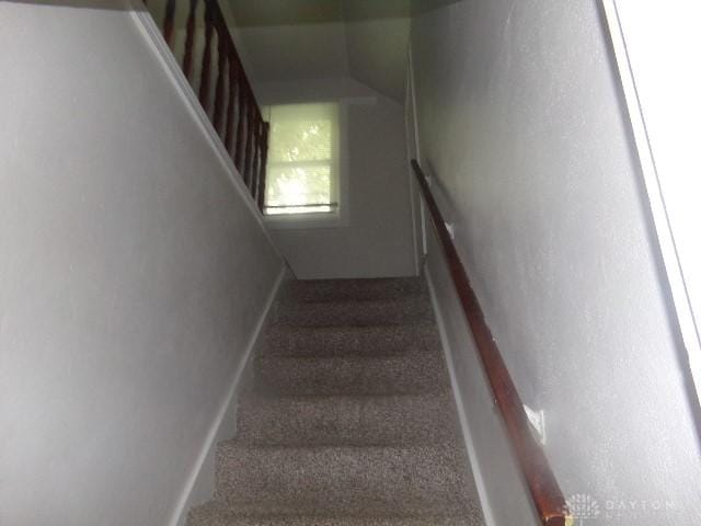 2826 W Hillcrest Ave, Dayton, OH 45406 - photo 14