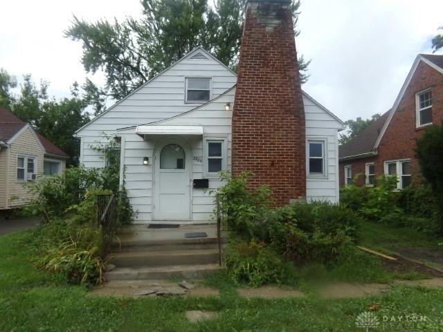 2826 W Hillcrest Ave, Dayton, OH 45406 - photo 1