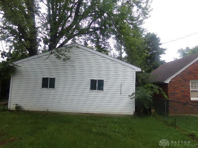 2826 W Hillcrest Ave, Dayton, OH 45406 - photo 3