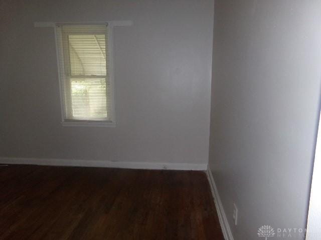 2826 W Hillcrest Ave, Dayton, OH 45406 - photo 9