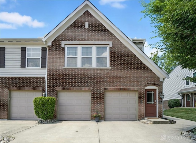 1317 Double Eagle Ct, Lebanon, OH 45036 - photo 1