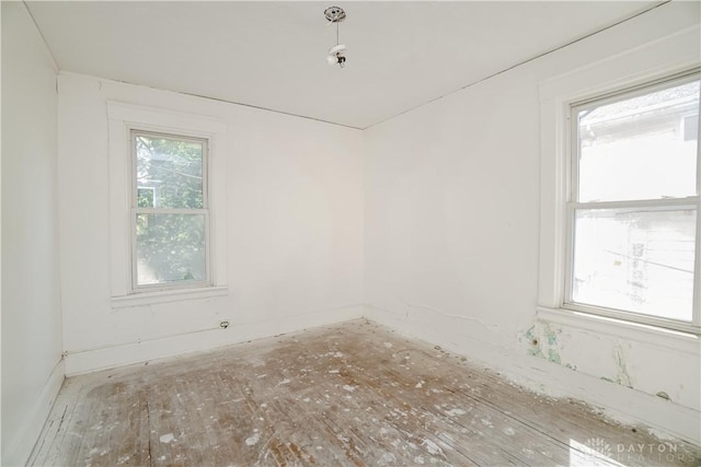 521 Carplin Pl, Cincinnati, OH 45229 - photo 5