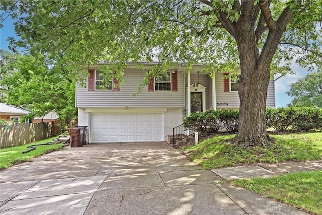 5006 Caprice Dr, Middletown, OH 45044 - photo 2