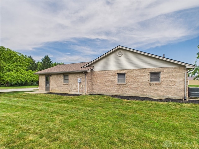 411 Circle Dr, Greenville, OH 45331 - photo 28