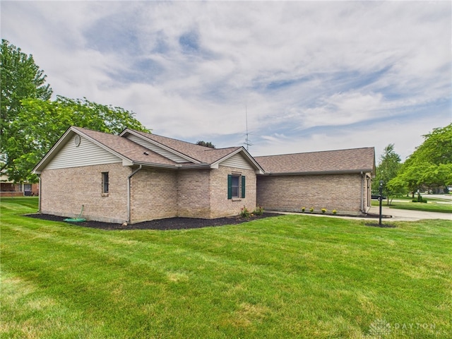 411 Circle Dr, Greenville, OH 45331 - photo 29