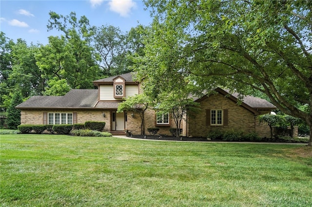 516 Pauley Woods Cir, Dayton, OH 45429 - photo 1