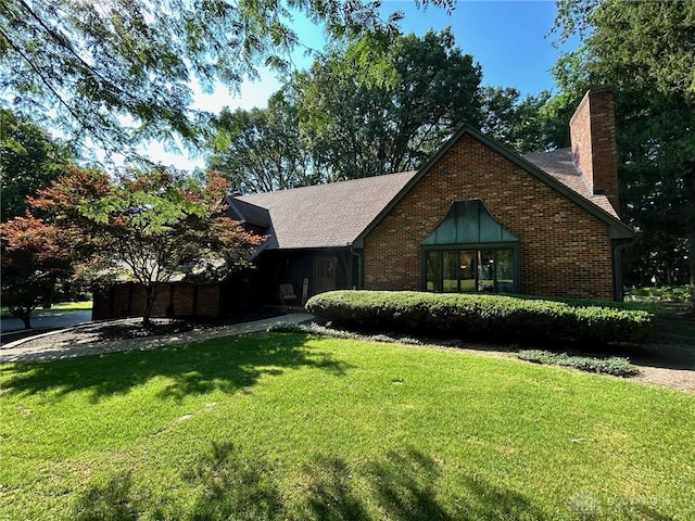 568 Louise Dr, Xenia, OH 45385 - photo 1