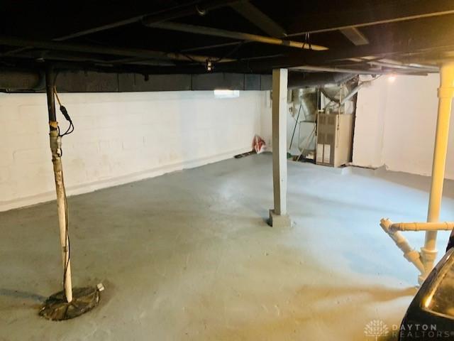 827 W Perrin Ave, Springfield, OH 45506 - photo 25