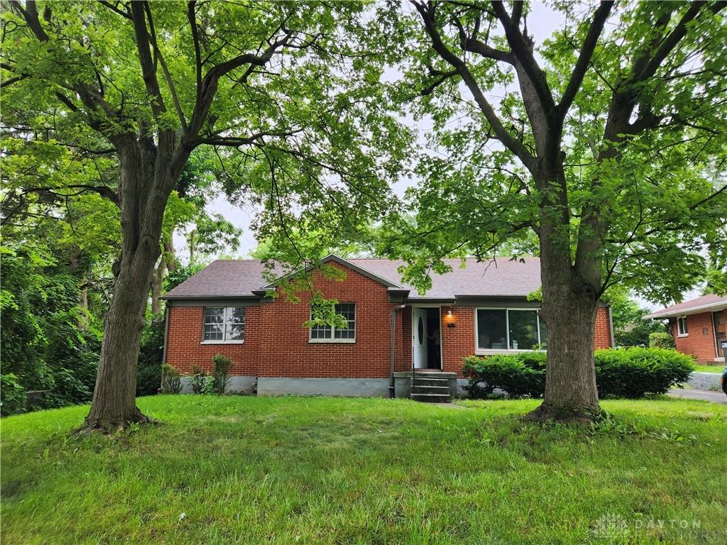 1623 Kensington Dr, Dayton, OH 45406 - photo 1