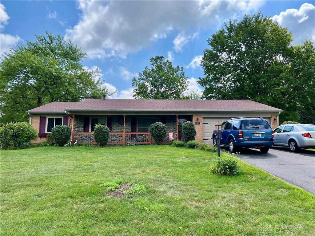 170 Saundra Ct, Dayton, OH 45430 - photo 1