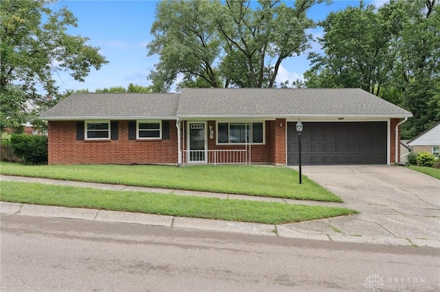 2727 Pinegrove Dr, Dayton, OH 45449 - photo 2